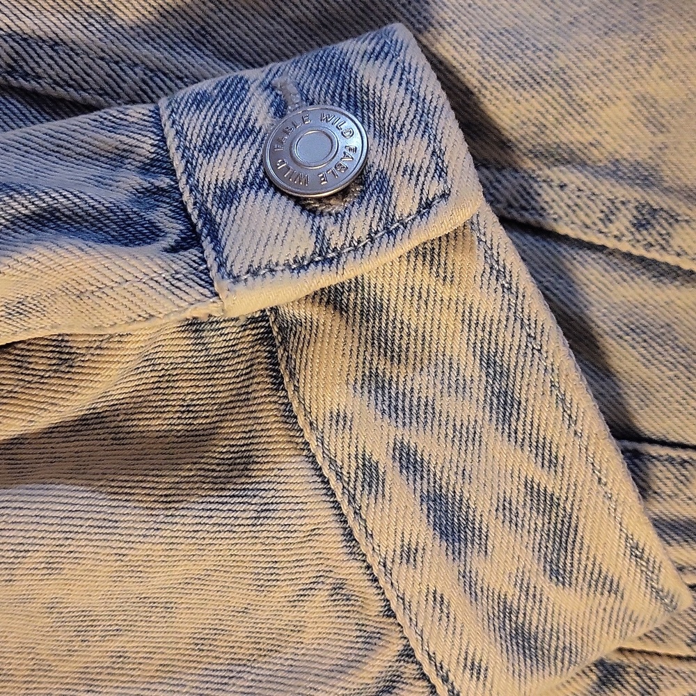 Wild Fable Light Wash Denim Jacket - Picture 3 of 7